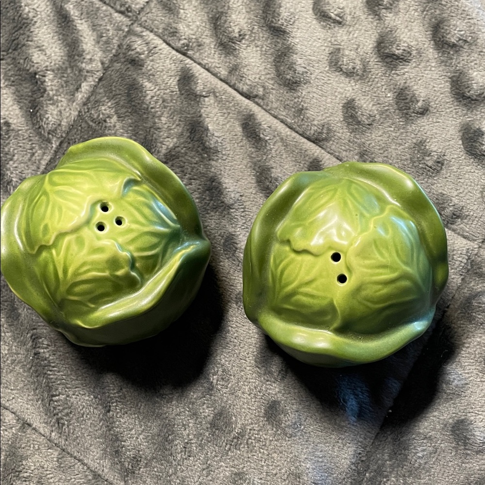 Green Cabbage Salt and Pepper Shakers novelty cute Brussels sprouts
